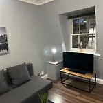 Charming 1 Bedroom Flat With Living Room In Kings Cross, St Pancras No Lift