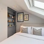 The Kensal Green Place - Modish 2Bdr Flat With Study Room