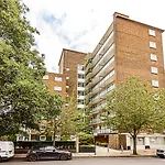 City Relay Radiant Chelsea Flat With City View