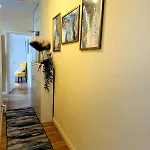 Beautiful Apartment On London Bridge!