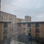 1- Bed Flat With Easy Access To Bow Station
