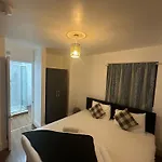 Streatham Comfort Stay