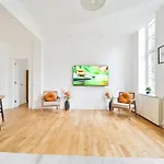 Magnificent 2 Bed Fitzrovia Apartment