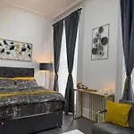 Luxury Studio In Victoria, 7 Minutes Walk To Victoria Station, Room 6