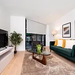 Stylish 2 Bed Close To Battersea Power Station