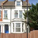 Jb Stays Streatham/Contractors/Free Parking