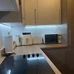 Wealth Luxury 2 Bedroom Double En-Suite Apartment