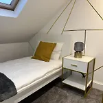 Cozy 2 Bed Home In Ilford- Contractors & Groups Welcome