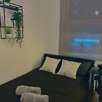 Modern Serviced Studio In London