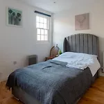 Cozy Suites
