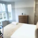 London South Charming Ensuite Look Like Hotel Designer Room