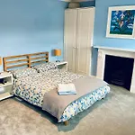 Cosy Three Bedroom Hither Green Victorian House