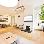 Amazing 3 Bed Apartment Great Portland Street
