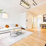 Amazing 3 Bed Apartment Great Portland Street