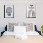 Bnbnova - 2Br With Patio - Vauxhall & Waterloo