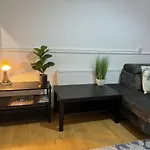 Lovely Spacious 2 Bedroom Flat In Bethnal Green, 3Mins Away From Station