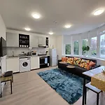 A Tranquil Retreat In Golders Green