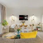Modern Apartment Near Museum