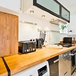 Pool Table High End - 2 Bedroom Flat