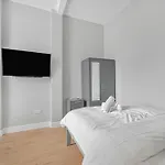 Studio 169