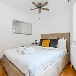 Stylish 1Br Flat In Chelsea, 8 Min Tube