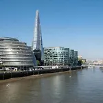Contemporary 1-Bedroom Apartment Near Tower Bridge & London Bridge -Ideal For Extended Stays