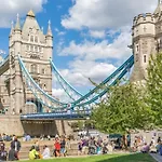 Contemporary 1-Bedroom Apartment Near Tower Bridge & London Bridge -Ideal For Extended Stays