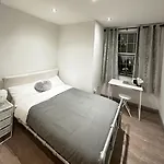 4 Bedrooms Flat In Central London