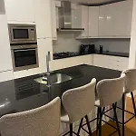 3 Bedroom Apartment In Chelsea