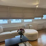 3 Bedroom Apartment In Chelsea