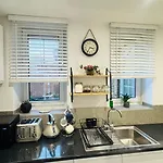 Gorgeous Rooms Near Canary Wharf