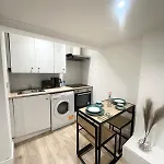 Cosy 1 Bedroom Flat In London