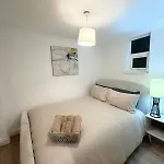 Cosy 1 Bedroom Flat In London