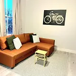 Comfortable 1-Bedroom Apartment In The Heart Of London