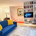 Spacious West End Duplex Apartment, W1 Central London