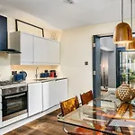 Garden House In Chelsea