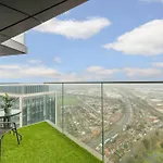 Modern Room, Scenic View, Fast Wi-Fi, Balcony