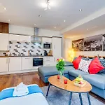 Entire Family Home - 2Bd2Bth Central Earl\'S Court