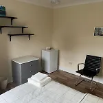 Double Room In Wembley
