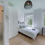 Kensington Gardens Studio - 14