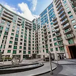 Stunning 2B Vauxhall Apt Near Thames & Tube
