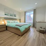 Stylish 2 Bedroom In North Finchley