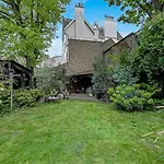 Central London Canal Villa And Garden Wifi