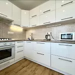 Central London Gem: Modern&Cozy