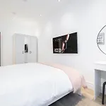 Luxury 2 Bedroom Apartment In Central London