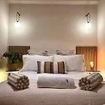 Central City 3 Minutes To Tower Of London Trendy Shoreditch Recently Refurbished 3 Bedrooms Sleeps 8