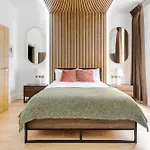 Luxury Apartment In The Heart Of Central London