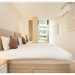 Traveleraddress - Crawford Place
