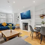 Holland Park Flat, 2Bed 2Bath, Breakfast, Lgf