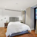 Modern Chic Leicester Square Covent Garden Sleeps 5